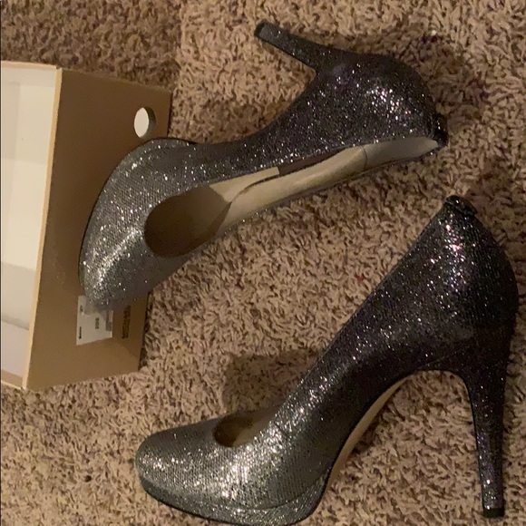 Authentic Michael Kors heels - Picture 1 of 4